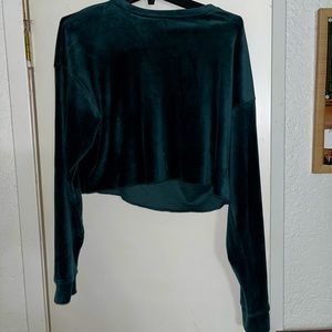 Green Velvet Cropped Long-sleeve